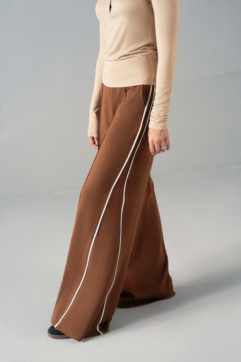 Side-Stripe Trouser